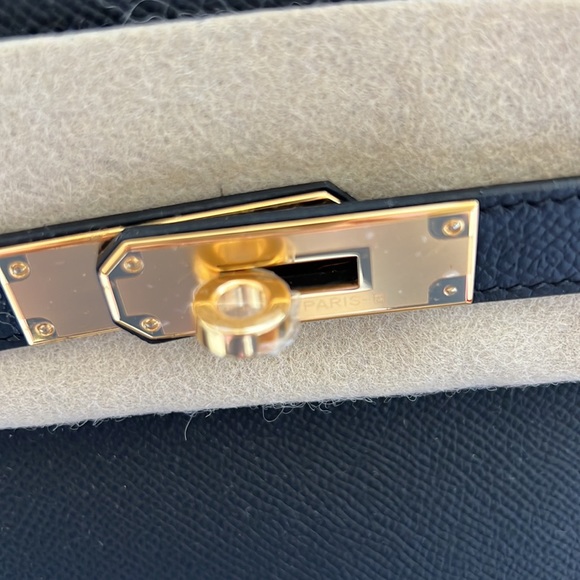 Hermes Birkin 30 Noir Epsom calfskin Gold Hardware BNIB SOLD - Picture 10 of 14